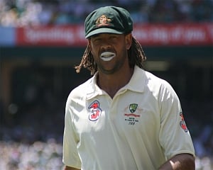 Harbhajan 'broke down crying' while 'apologising' for monkeygate: Symonds