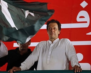 Imran Khan, Pak Army hope India will respond 'positively' to Kartarpur border opening for Sikhs