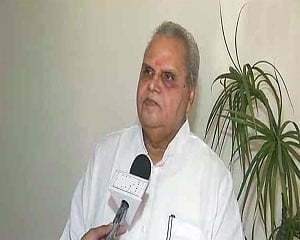 J-K youth important stakeholders in peace process: Guv Malik