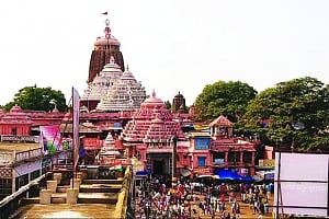 Jagannath Puri temple out of bounds for gun-toting booted cops