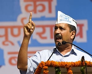 Kejriwal asks PM to apologise after IT Dept raids premises of Gahlot