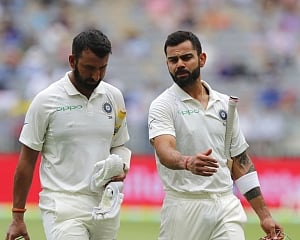 Kohli, Pujara steady India, take team to 70 for 2 at tea