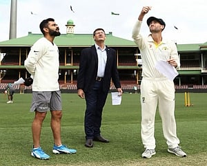 Kohli slammed for wearing shorts at toss for warm-up