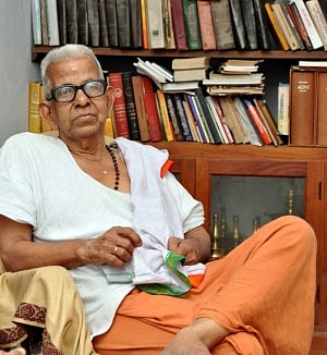 Let’s welcome true devotees to Sabarimala, says Kerala's literary Bheeshmapitamah