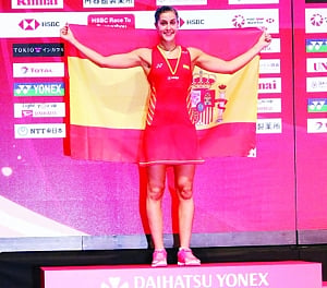 Momota, Marin bag top honours