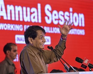 No country can benefit from global trade decline: Prabhu