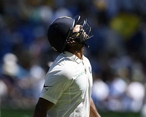 Overwhelmed, but had to keep focus: Agarwal