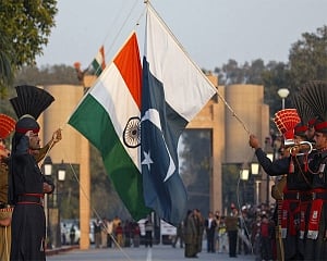 Pak issues visas to over 3800 Sikh pilgrims for attending Guru Nanak birth anniversary celebrations