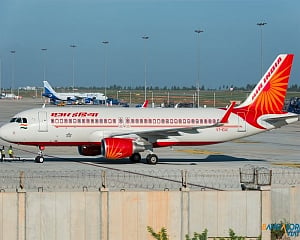 Pay Rs 20 cr by Nov 30, AAI to SpiceJet on dues