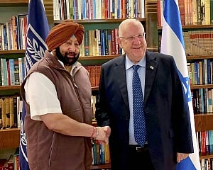 Punjab CM visits cemetery of Indian soldiers in Israel