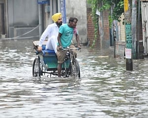 Punjab on flood alert; schools, colleges closed