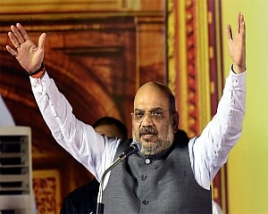 Rahul Gandhi insulting slain Army soldiers: Shah