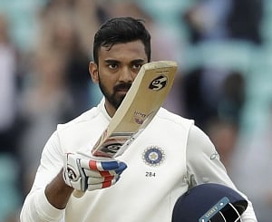 Rahul scores ton as India reach 167/5 at tea on final day