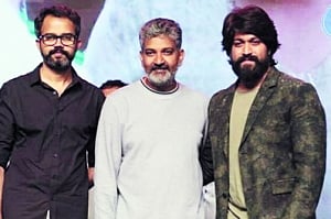 Rajamouli blown away by KGF’s visuals