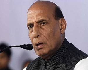 Rajnath holds meeting to discuss farmers' demands