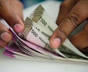 Re on recovery path, gains 34p to end at 1 wk high against dollar