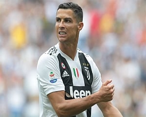Ronaldo keeps Juventus perfect in Serie A