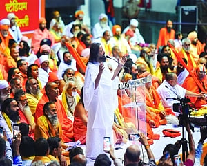 Sants demand Ordinance for Mandir