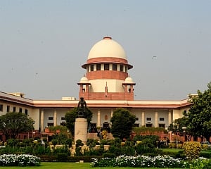 SC dismisses pleas of Kamal Nath, Pilot on voters' list of MP, Rajasthan
