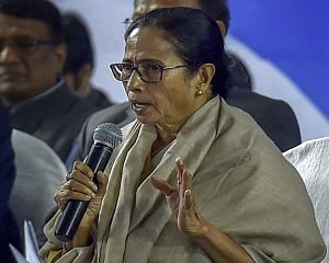 State funding schemes, Centre taking credit: Mamata