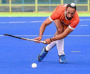 Talismanic Sardar Singh retires from international hockey, says time for youngsters to take over