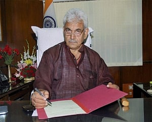 Telecom equipment makers have committed over Rs 4,000 cr investments at IMC: Sinha