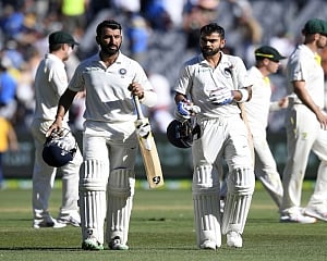 Top order steers India to 215/2 at end of day 1 in Melbourne