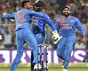 West Indies score 109/8 against India in 1st T20 International