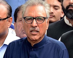 'Kashmiris and Pakistanis are one', says Pak President Alvi on I-Day