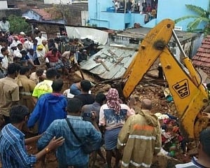17 killed as wall collapses in TN village following rains