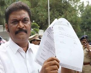 2 Cong MLAs send resignations in Karnataka