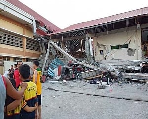 25 injured as quake rocks southern Philippines