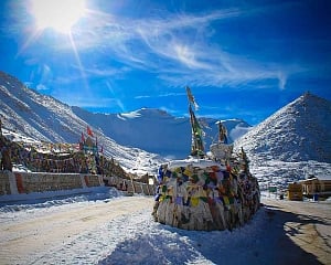 3 killed, 7 missing as avalanche hits Ladakh's Khardung La