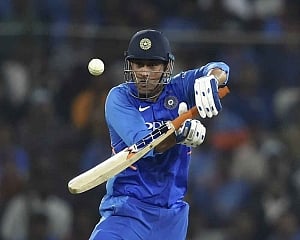3rd ODI: India eye series win in Dhoni's last match at Ranchi
