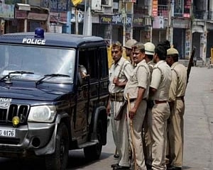 5 cops suspended after 3-year-old girl's mutilated body found in Aligarh