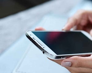 70% moms in India use smartphone for parenting: Survey