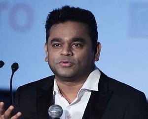 A.R. Rahman has iftar dinner at Cannes