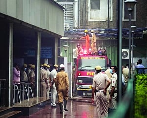 AIIMS needs fire lessons