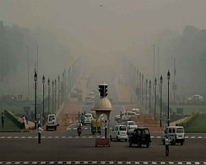 Air quality in Delhi turns "very poor"