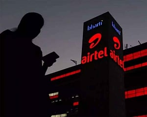 Airtel Q4 net profit rises 29 pc to Rs 107 crore; logs exceptional gain of Rs 2,022 cr