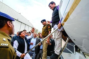 Akhilesh wings clipped for ‘peace’