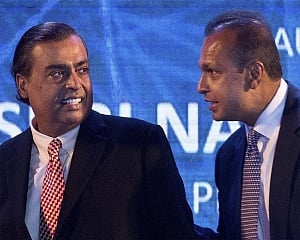 Anil thanks Mukesh, Nita as RCOM's dues to Ericsson cleared