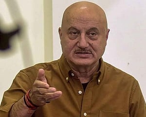 Anupam Kher: Wrong to pan Taapsee, Bhumi for playing old women