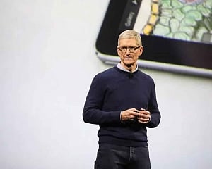 Apple boss Cook meets Chinese regulator after HK app criticism