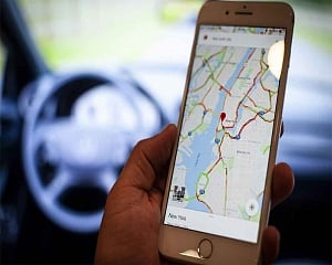 Apple users can report accidents, traffic on Google Maps