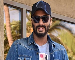 Arjun Kapoor to star in Hindi remake of 'Comali'