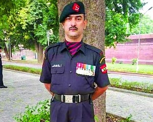 Ashok Chakra for ultra-turned-soldier Nazir Wani’s martyrdom