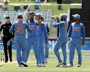 Chahal grabs six as India bowl out Australia for 230