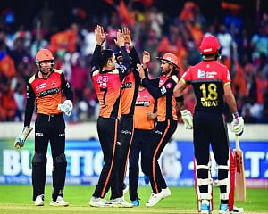 Bairstow 114 > RCB 113