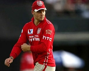 Batting with AB makes job easier: Stoinis